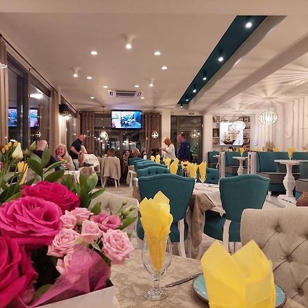 Rose Gardens Apart Hotel Ahyolu Dış mekan fotoğraf