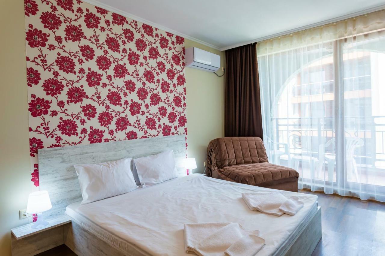 Rose Gardens Apart Hotel Ahyolu Dış mekan fotoğraf